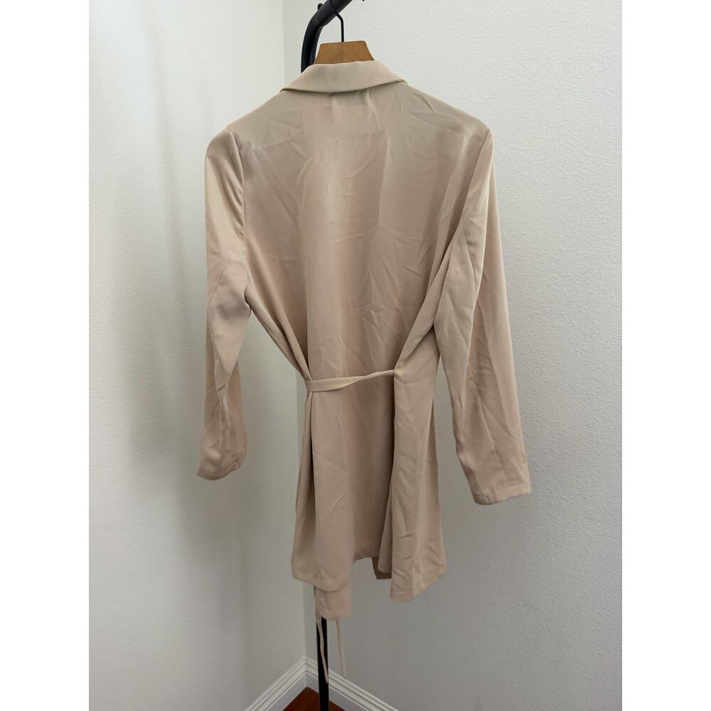New petal & pup sumit blazer dress beige size L - Picture 5 of 5